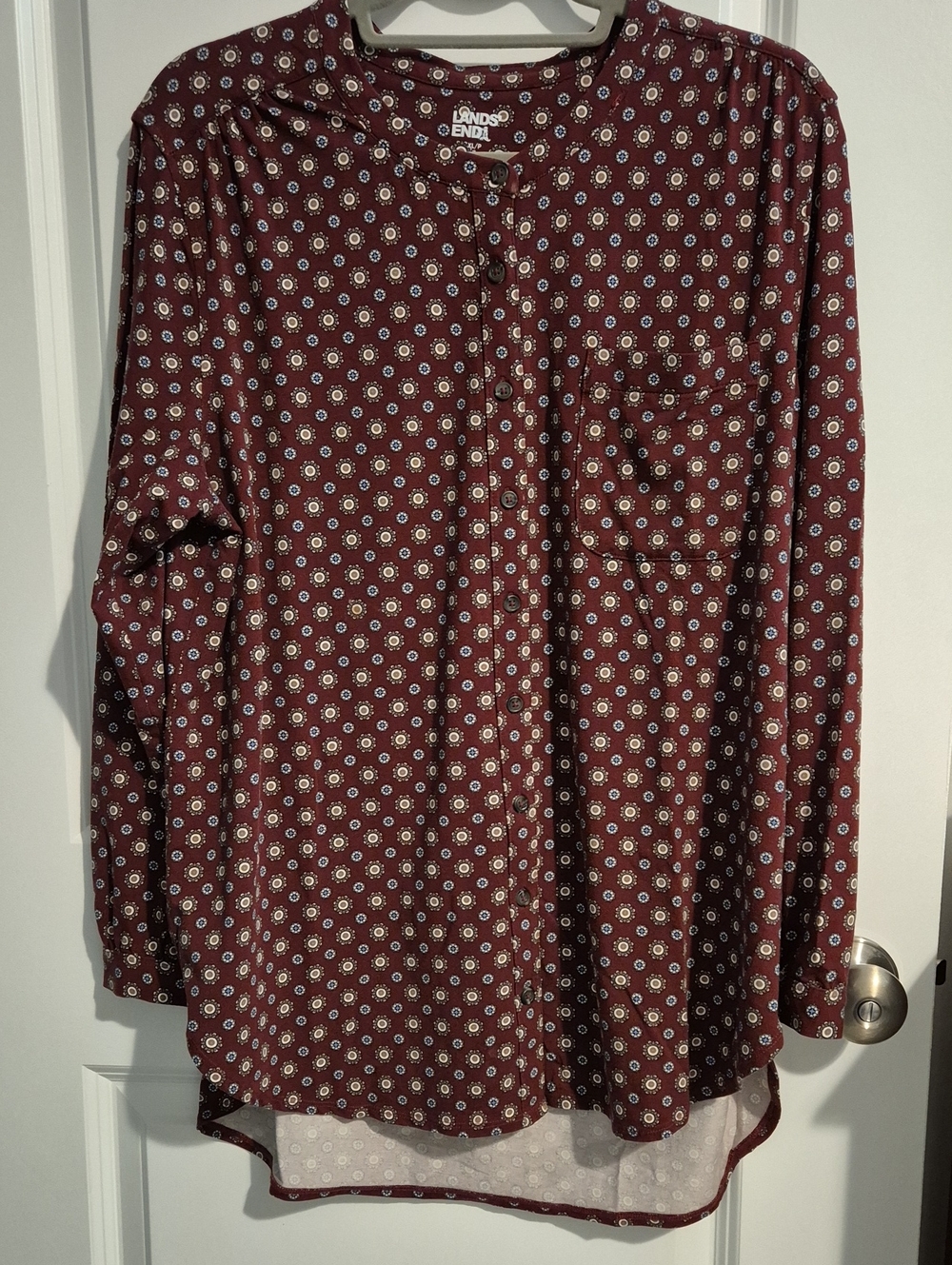 LANDS' END Maroon Floral Button-Front Blouse..Lands End